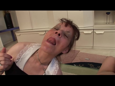 ❤️ Bi amona eta aitona batek hirukotea dute ☑ Azal bideoa %eu.fuckmymac.ruan ☑