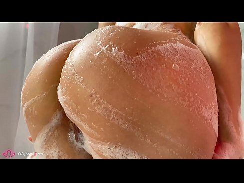 ❤️ Brunette pussy bibragailuarekin masturbatzen du dutxan orgasmo bizia lortzeko ☑ Azal bideoa %eu.fuckmymac.ruan ☑